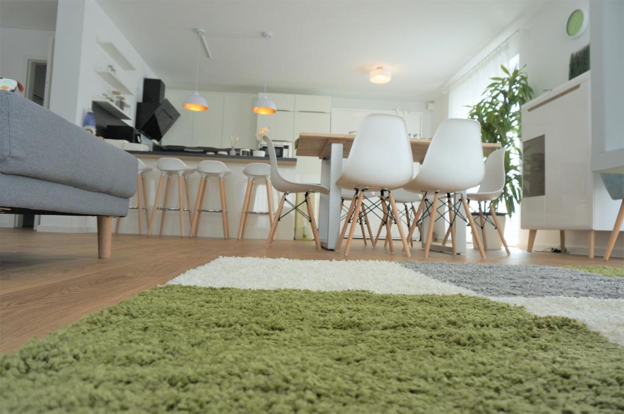 Panorama Penthouse Apartment Mit Klima Und Whirlpool Fuer Bis Zu 6 Personen Frankenthal  Luaran gambar