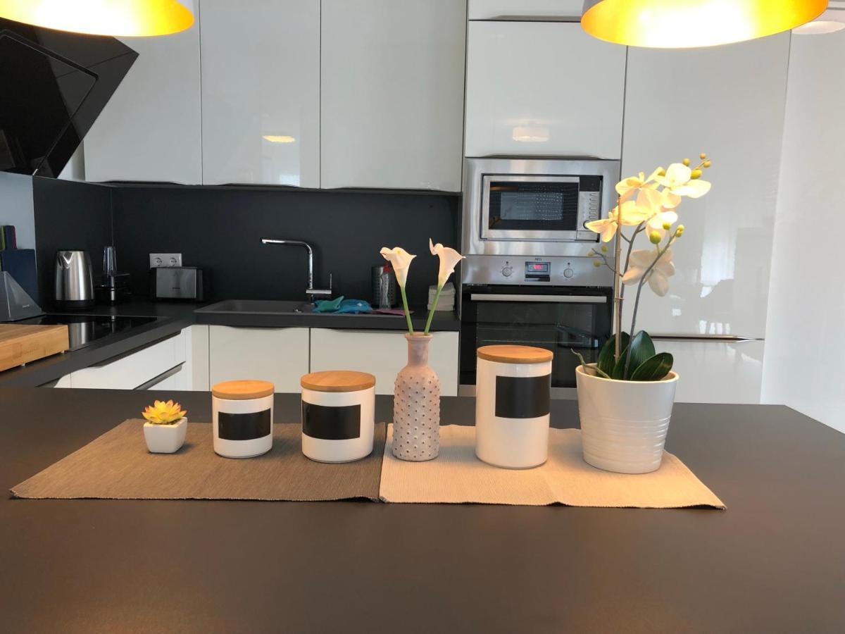 Panorama Penthouse Apartment Mit Klima Und Whirlpool Fuer Bis Zu 6 Personen Frankenthal  Luaran gambar
