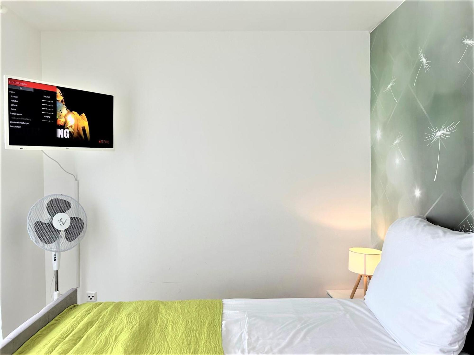 Panorama Penthouse Apartment Mit Klima Und Whirlpool Fuer Bis Zu 6 Personen Frankenthal  Luaran gambar
