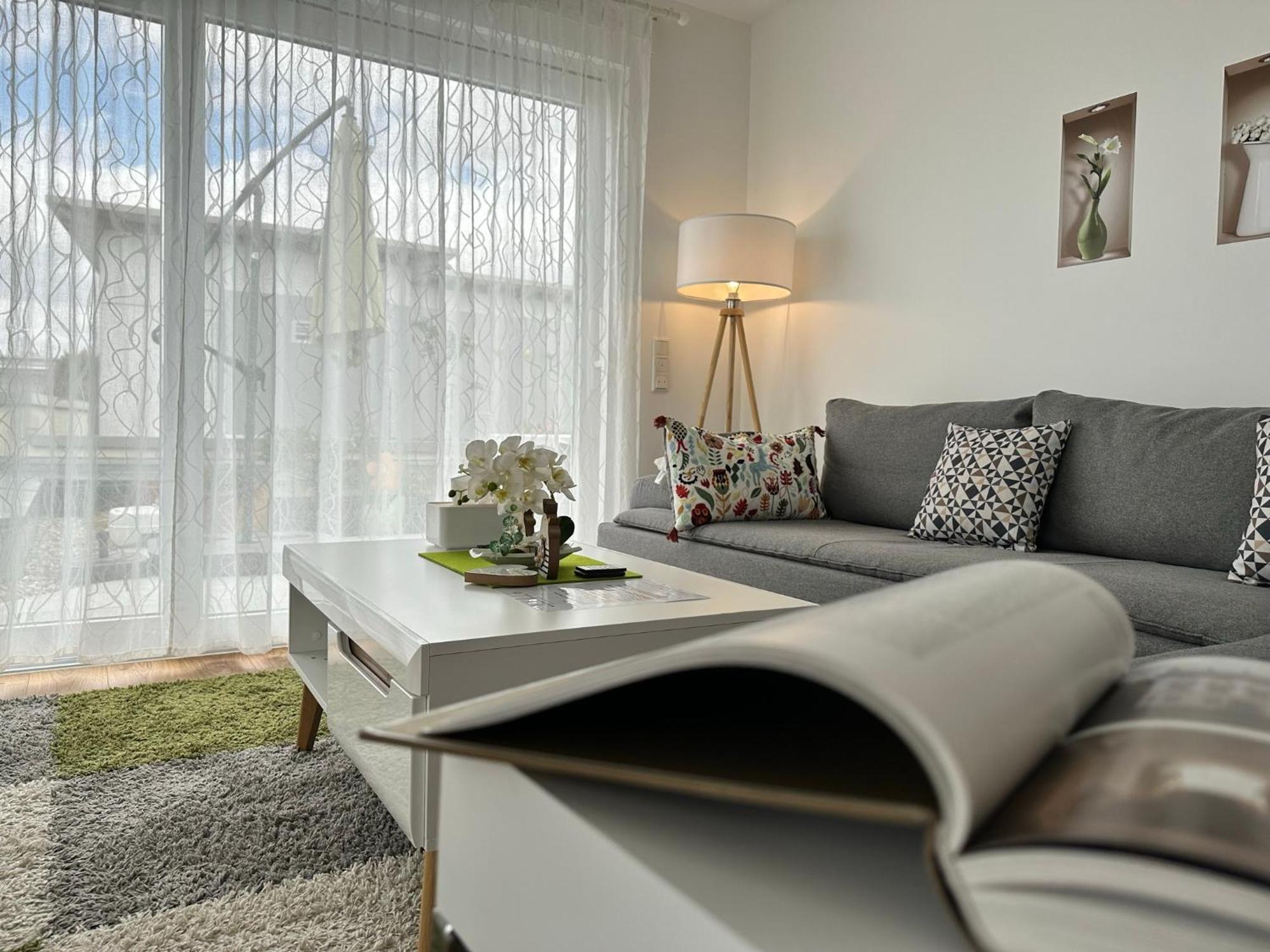 Panorama Penthouse Apartment Mit Klima Und Whirlpool Fuer Bis Zu 6 Personen Frankenthal  Luaran gambar